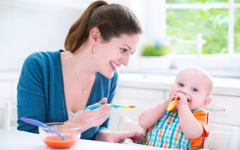 Introducing Solid Foods for Babies: The Best First Foods