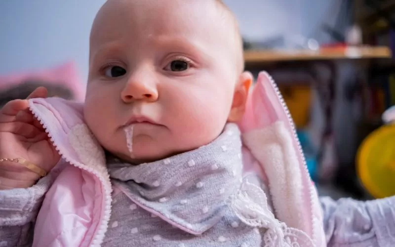 Your Baby: Spitting Up and Vomiting – Knowing the Difference