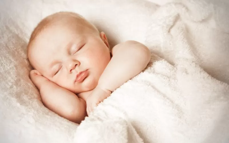 8 Ways to Create a Safe Sleeping Environment for Your Baby