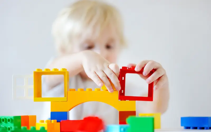 Benefits of Montessori Play: How to Encourage Independent Play in Babies