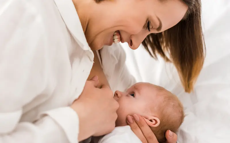 Breastfeeding 101: What to Expect in the First Few Weeks
