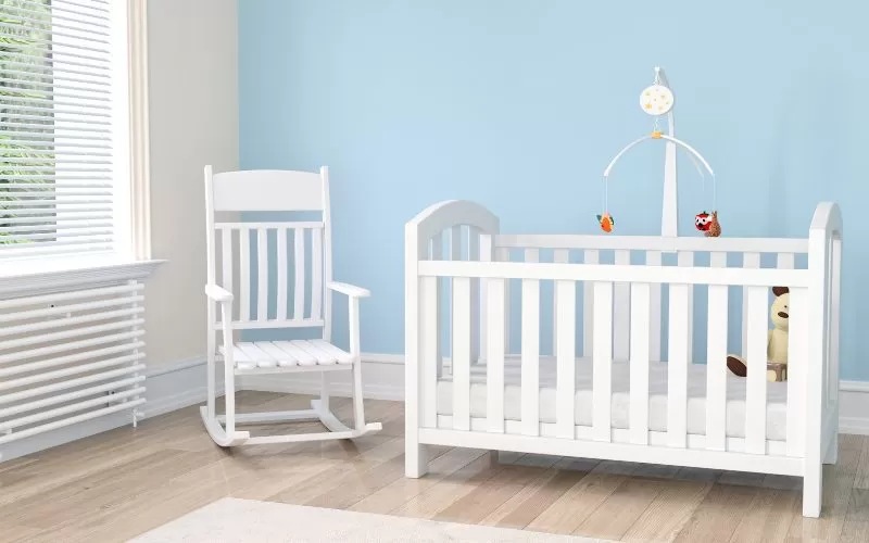 How to Choose the Perfect Rocking Chair or Glider for the Nursery