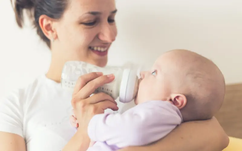 How to Transition From Breastmilk to Formula?