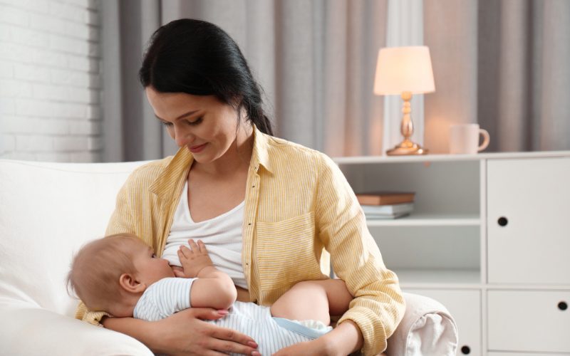 Signs of Cluster Feeding