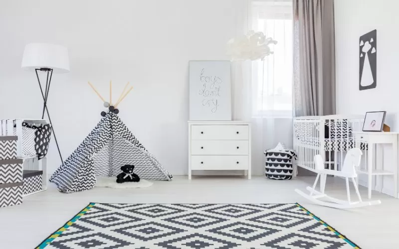 Using Wall Decals and Art to Personalize the Nursery