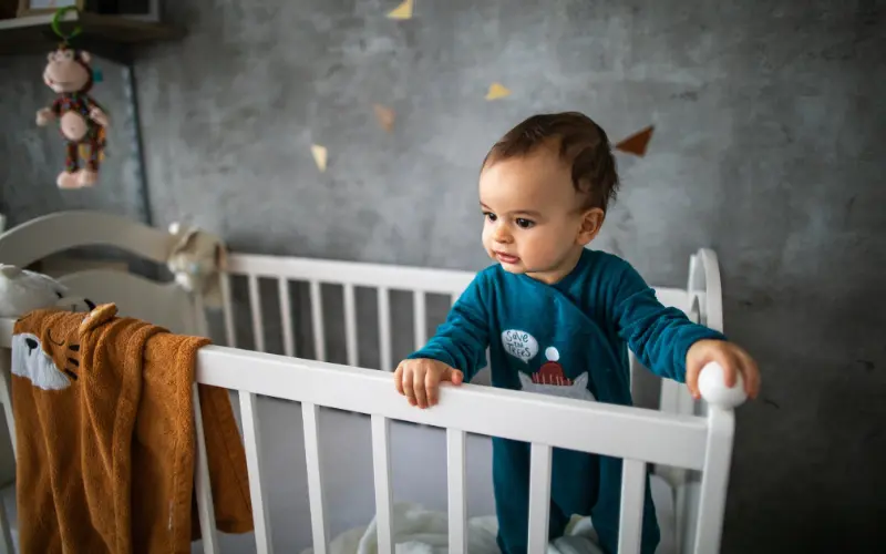 What to Do When Your Child Wakes Up Too Early: Rushing to Soothe Them